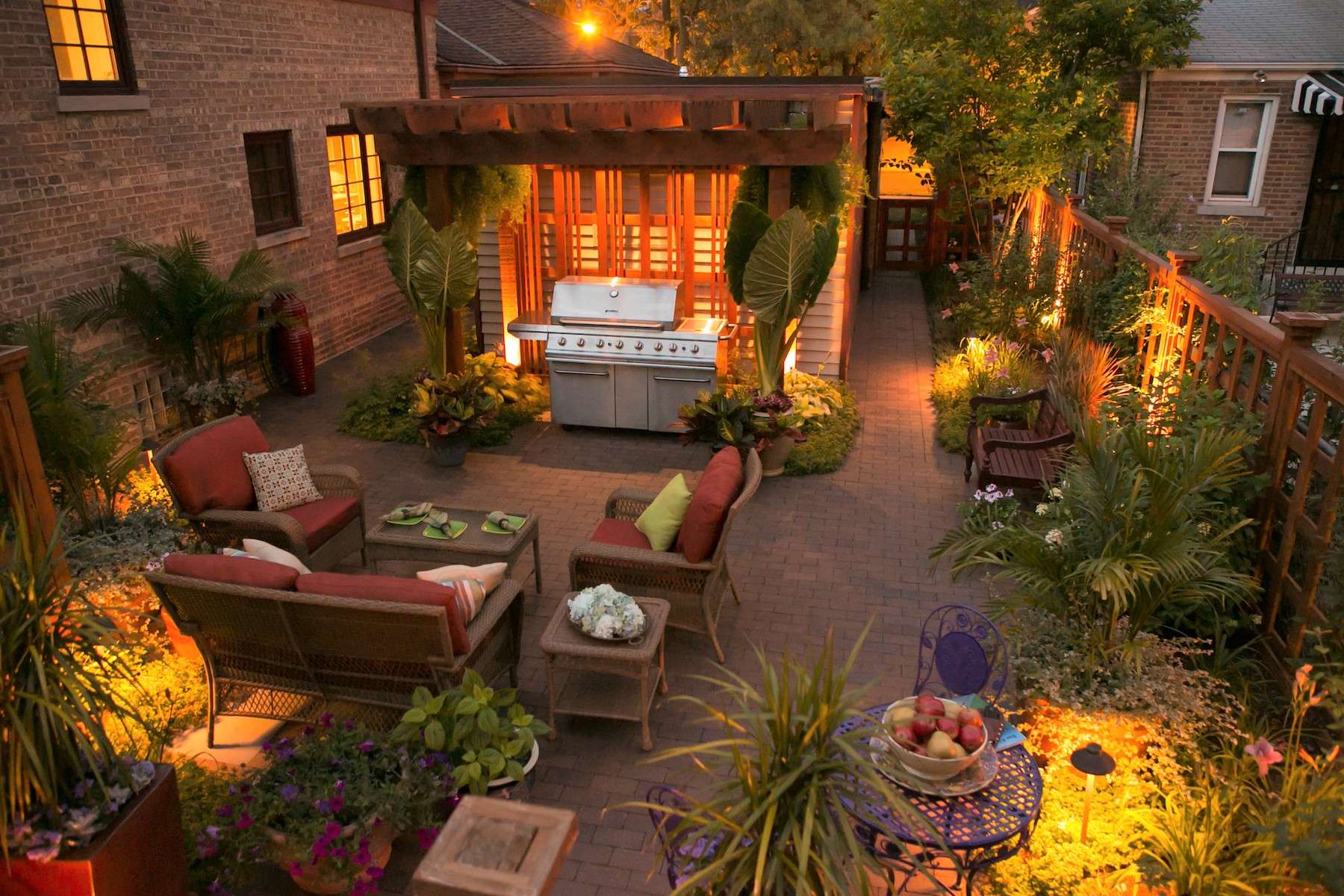 Uplighting vs. Downlighting How to Choose Your Landscape Lighting